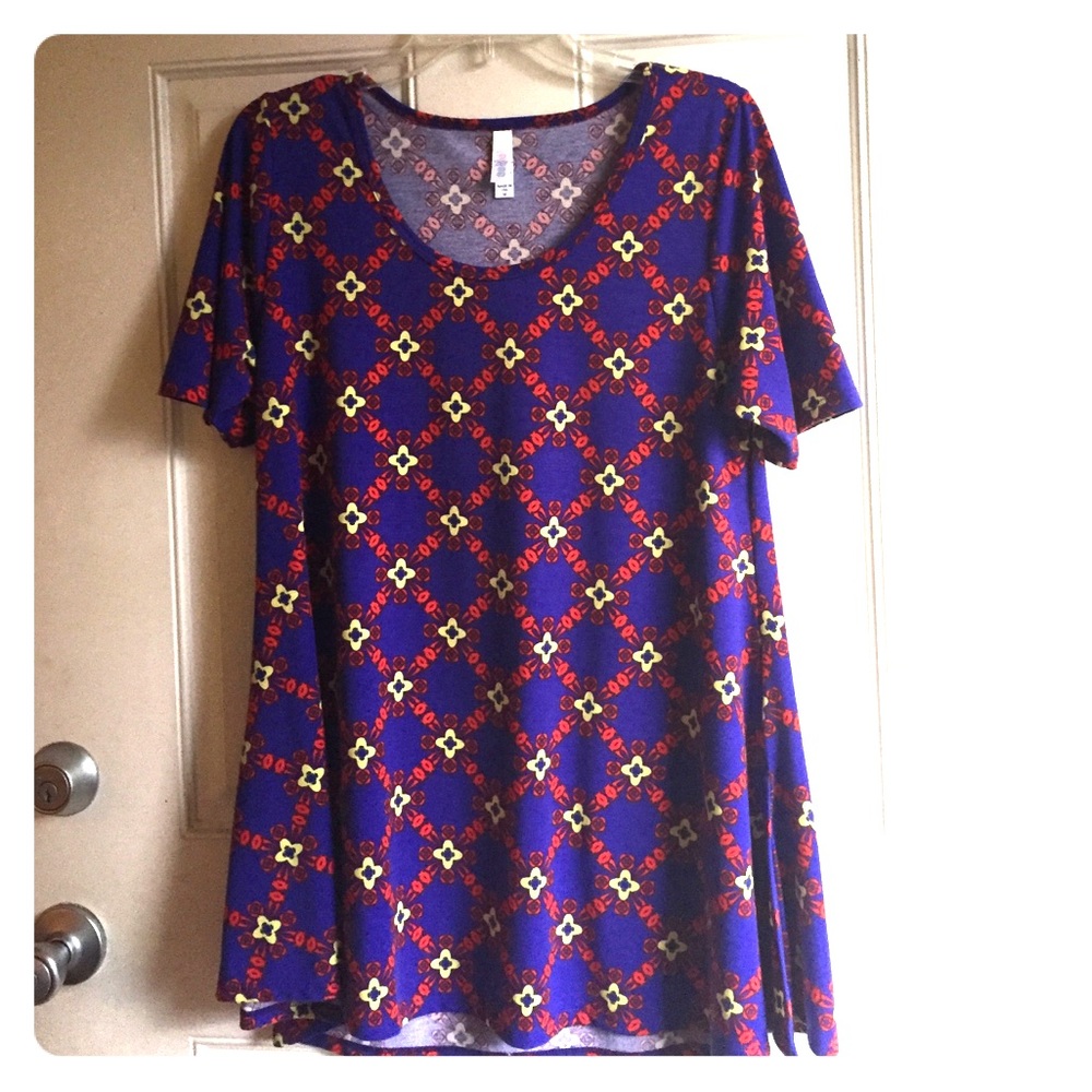 LuLaRoe Perfect T. NWOT.